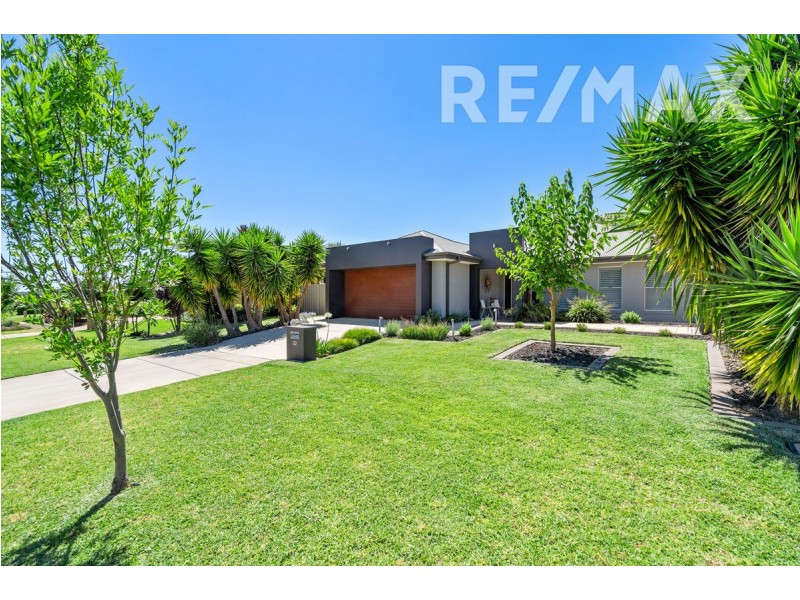 32 Bedervale Street, Bourkelands NSW 2650