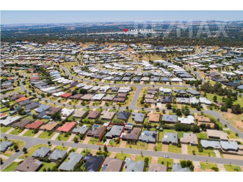 32 Bedervale Street, Bourkelands NSW 2650