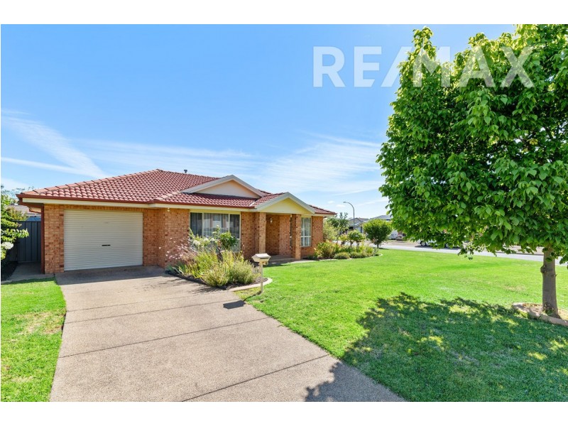 78 Paldi Crescent, Glenfield Park NSW 2650