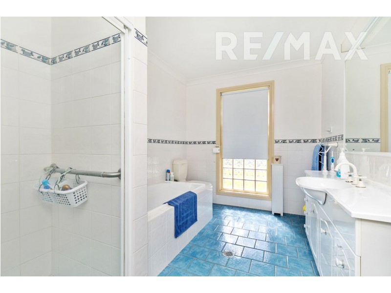 78 Paldi Crescent, Glenfield Park NSW 2650