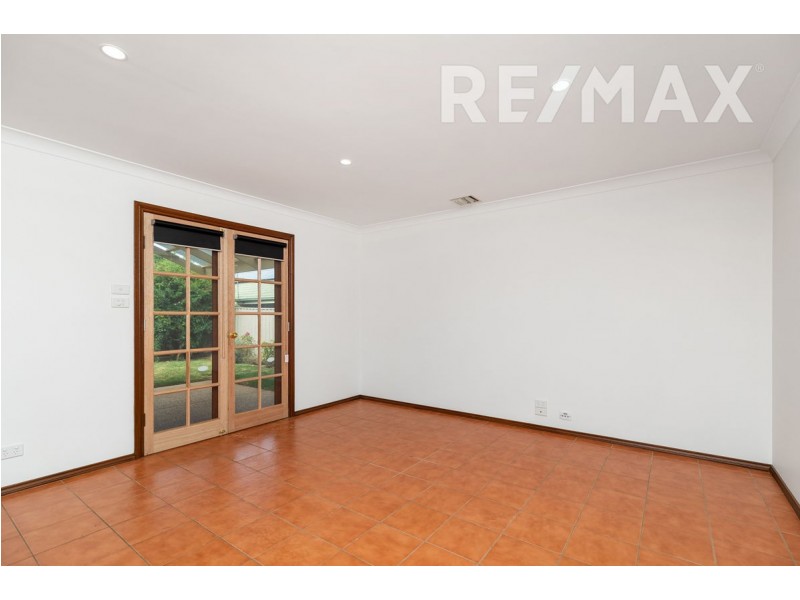 2/2 Lachlan Place, Tatton NSW 2650