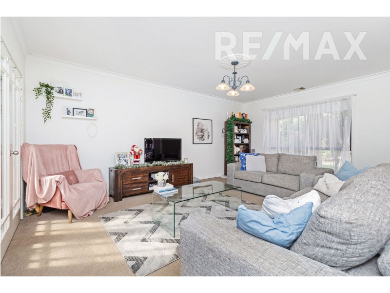 5 Jervis Place, Tatton NSW 2650