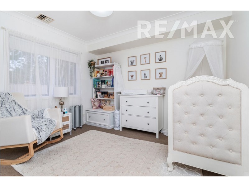 5 Jervis Place, Tatton NSW 2650