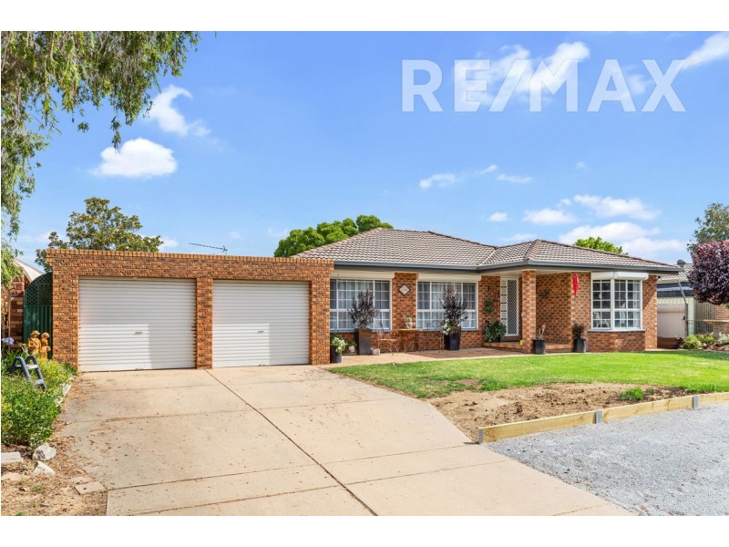 12 Melkin Avenue, Glenfield Park NSW 2650