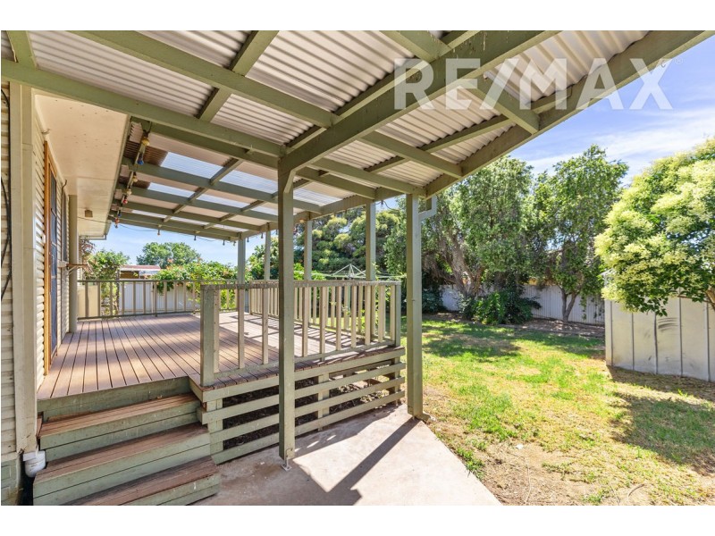 17 Tarakan Avenue, Ashmont NSW 2650