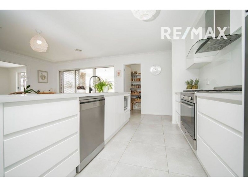 9 Gallop Avenue, Turvey Park NSW 2650