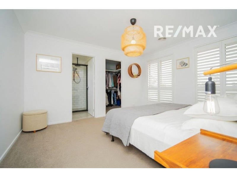 9 Gallop Avenue, Turvey Park NSW 2650