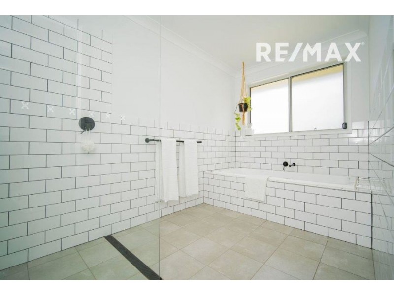 9 Gallop Avenue, Turvey Park NSW 2650