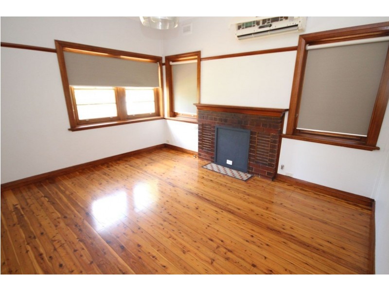 46 Hardy Avenue, Wagga Wagga NSW 2650