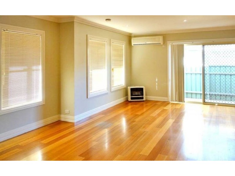 3/12 Lampe Ave, Wagga Wagga NSW 2650