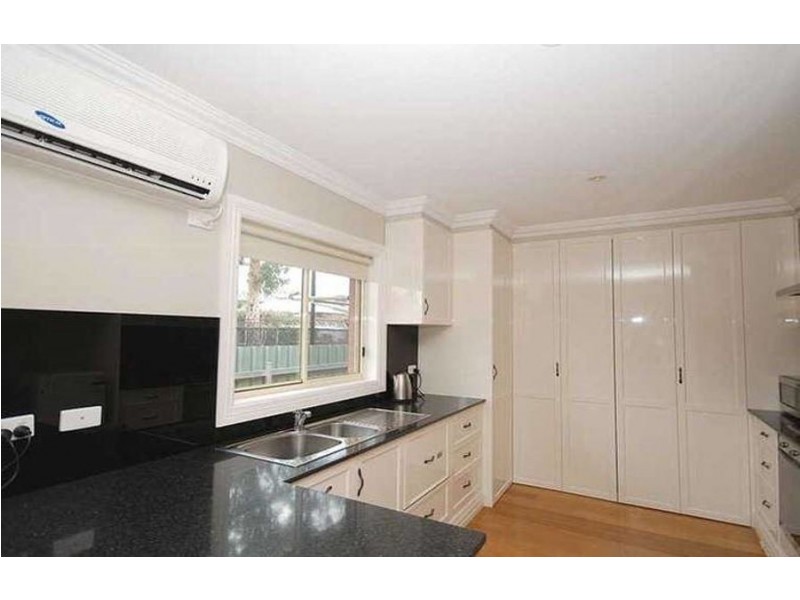 3/12 Lampe Ave, Wagga Wagga NSW 2650