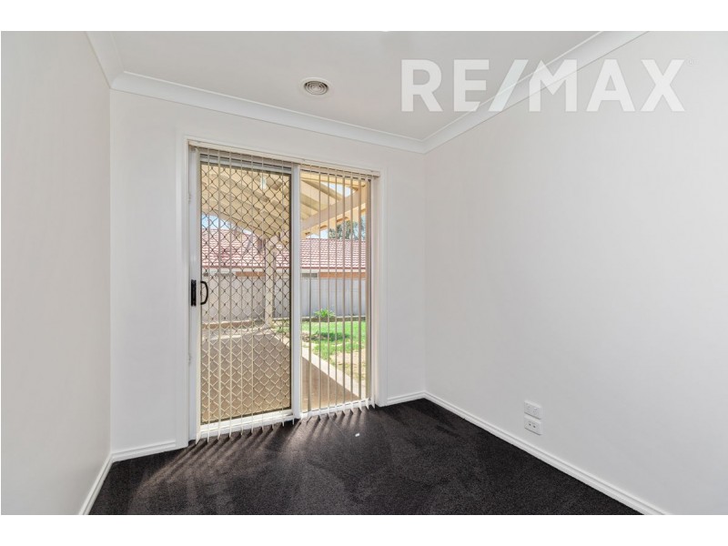 9 Illeura Road, Bourkelands NSW 2650