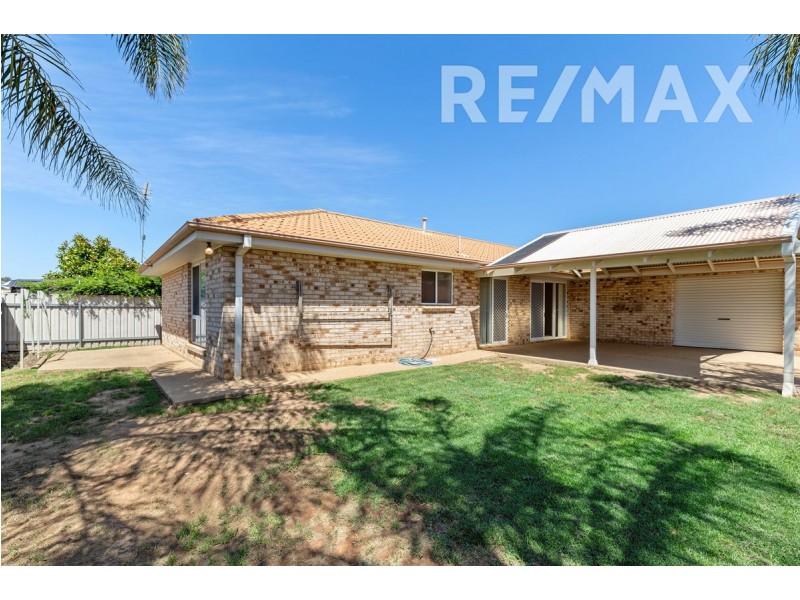 9 Illeura Road, Bourkelands NSW 2650