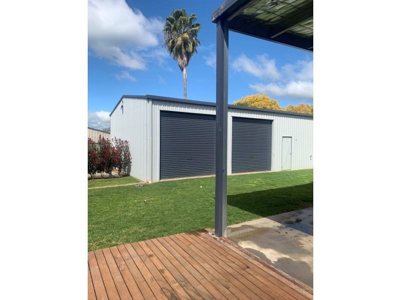 59 Vincent Road, Lake Albert NSW 2650