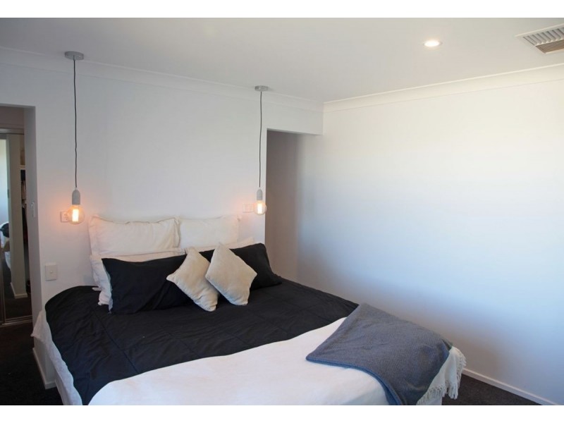 6 Eureka Street, Estella NSW 2650