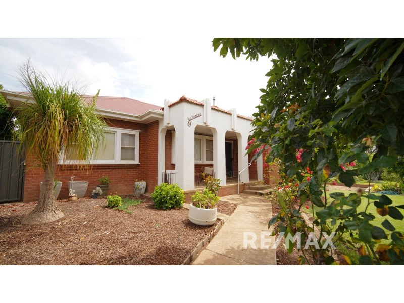 56 Blamey Street, Turvey Park NSW 2650