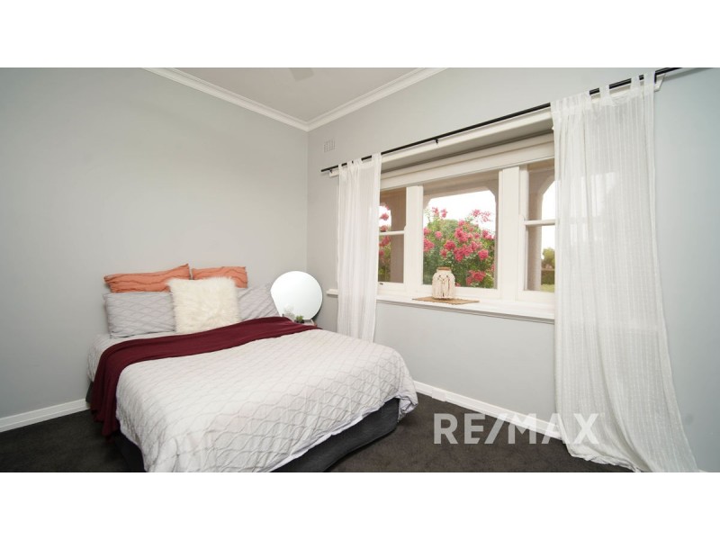 56 Blamey Street, Turvey Park NSW 2650