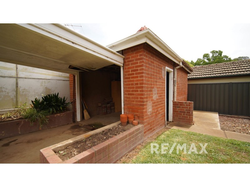 56 Blamey Street, Turvey Park NSW 2650