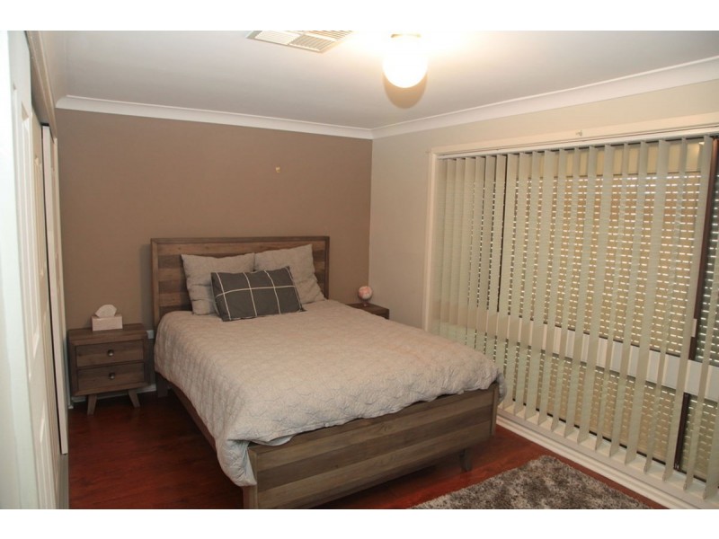 21 Coyne Street, Mount Austin NSW 2650