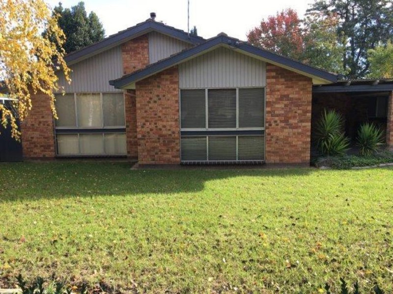 20 Main Street, Lake Albert NSW 2650