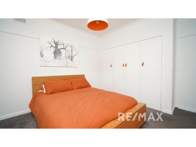 16 Croaker Street, Turvey Park NSW 2650
