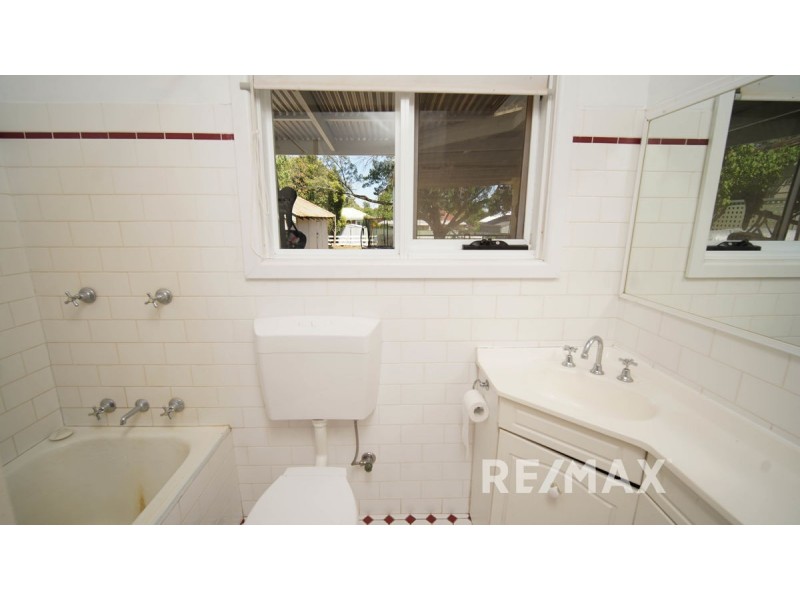 16 Croaker Street, Turvey Park NSW 2650