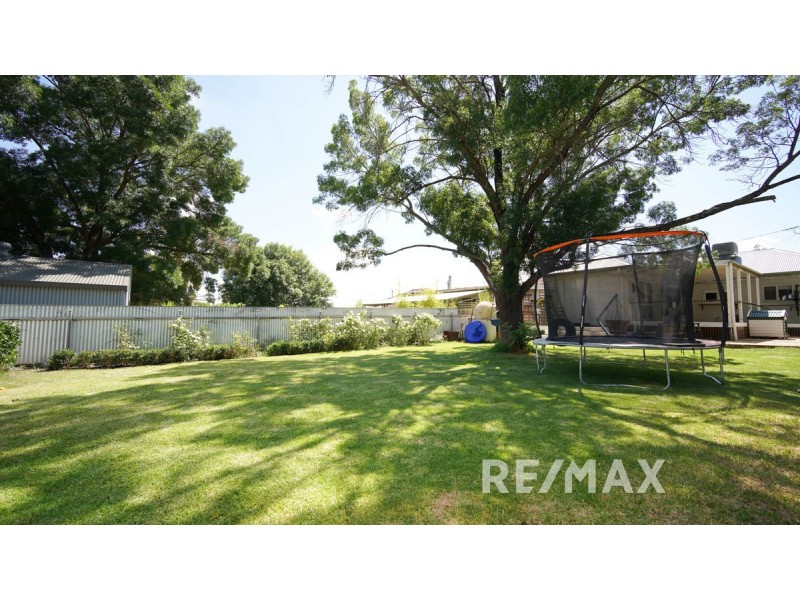 16 Croaker Street, Turvey Park NSW 2650