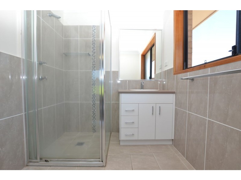 10 Pinnacle Place, Estella NSW 2650