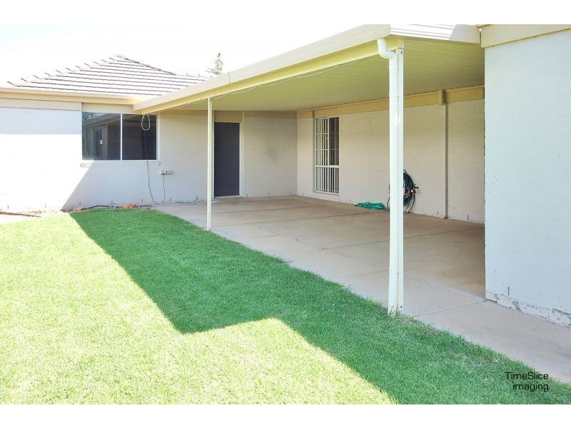 2/8 Bentley Place, Wagga Wagga NSW 2650