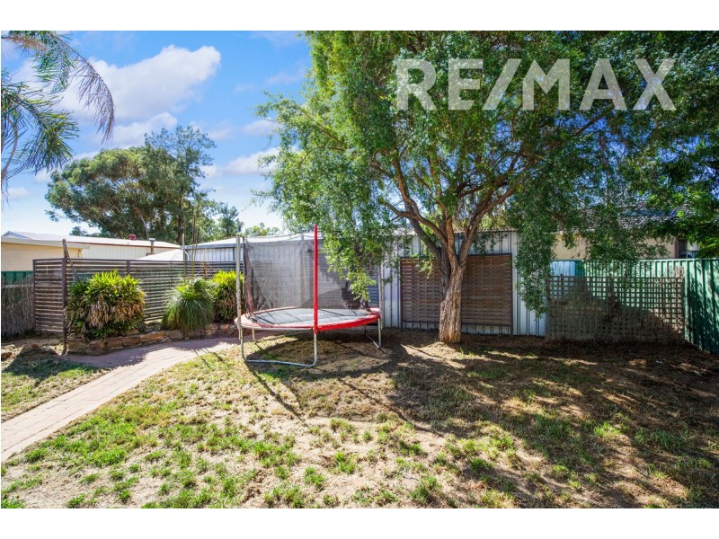 76 Huthwaite Street, Mount Austin NSW 2650