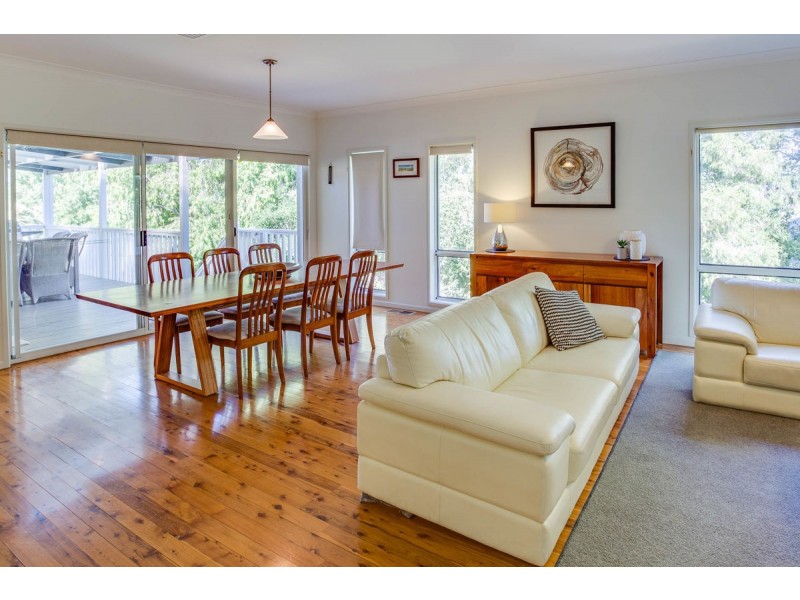 64 Simkin Crescent, Kooringal NSW 2650
