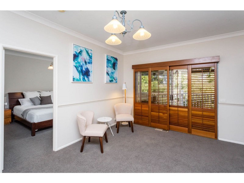 64 Simkin Crescent, Kooringal NSW 2650