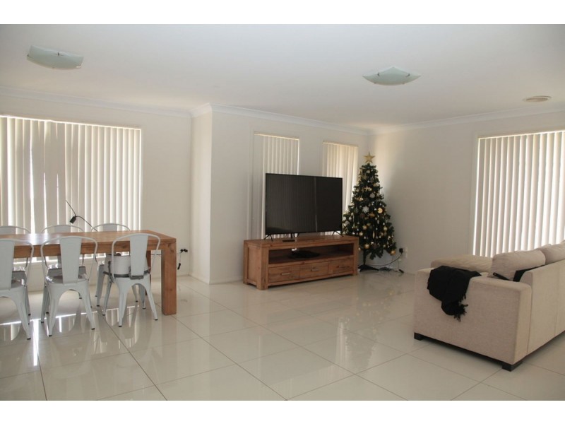 3/15 Murndal Place, Bourkelands NSW 2650