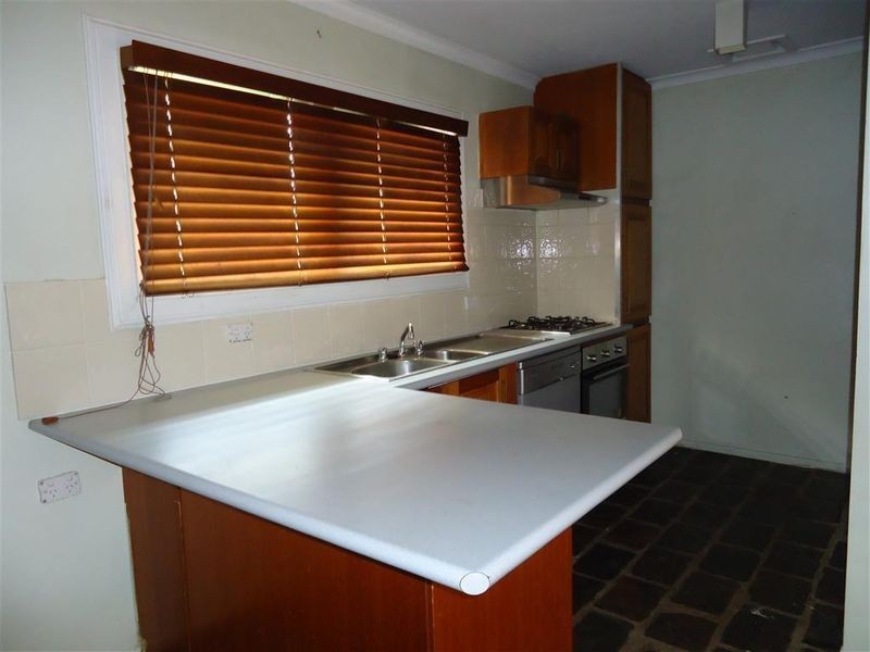 32 Jack Avenue, Mount Austin NSW 2650