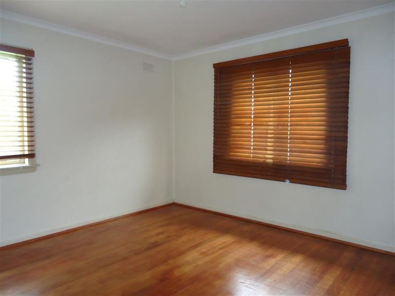 32 Jack Avenue, Mount Austin NSW 2650