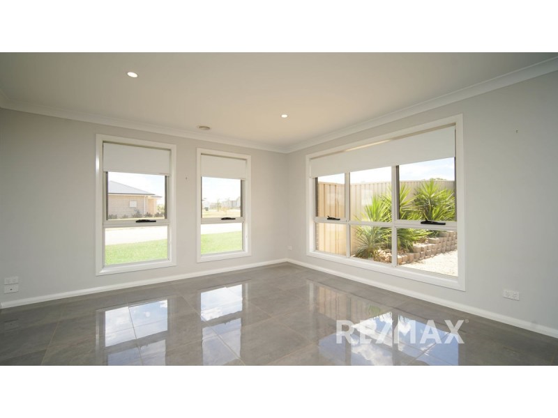 1 Goonawarra Street, Gobbagombalin NSW 2650