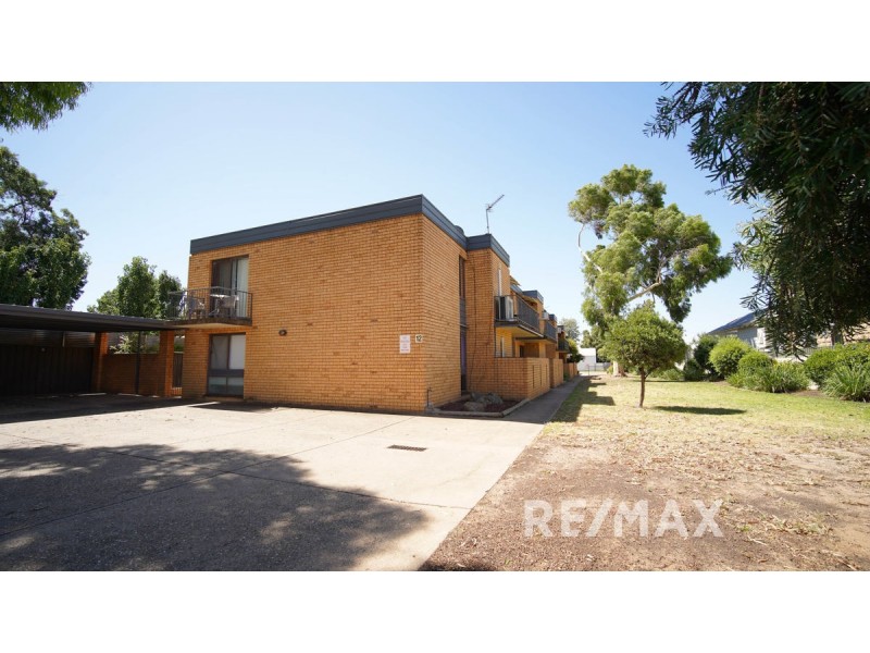 4/12 Salmon Street, Wagga Wagga NSW 2650