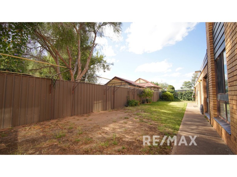 4/12 Salmon Street, Wagga Wagga NSW 2650