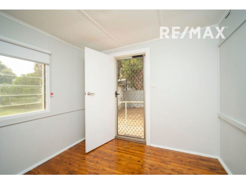 11 Heath Street, Turvey Park NSW 2650