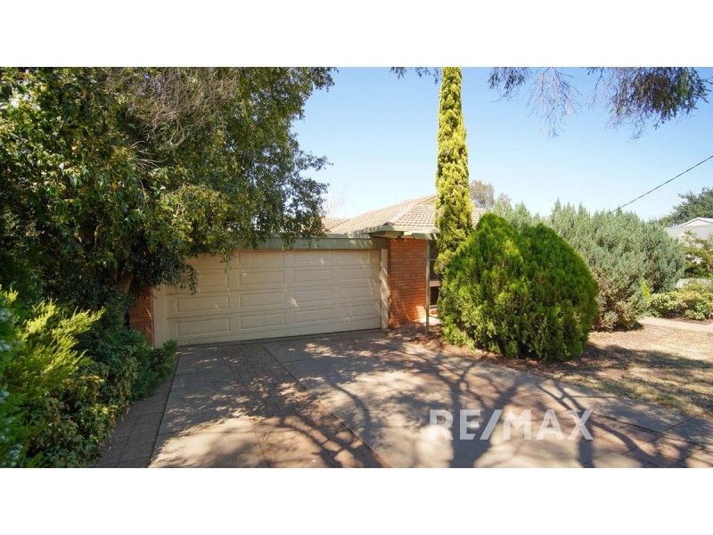 28 Sunshine Avenue, Turvey Park NSW 2650