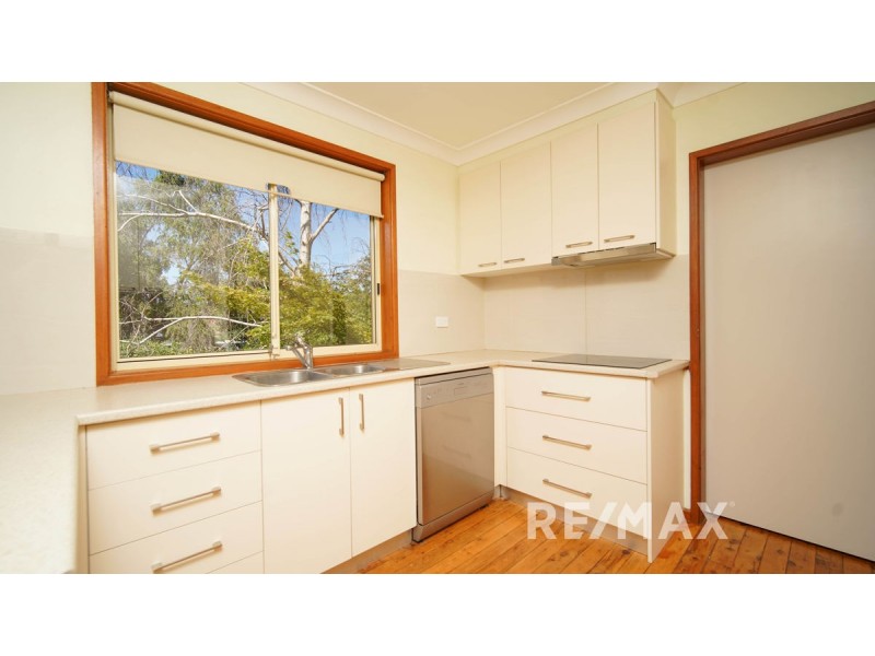 28 Sunshine Avenue, Turvey Park NSW 2650