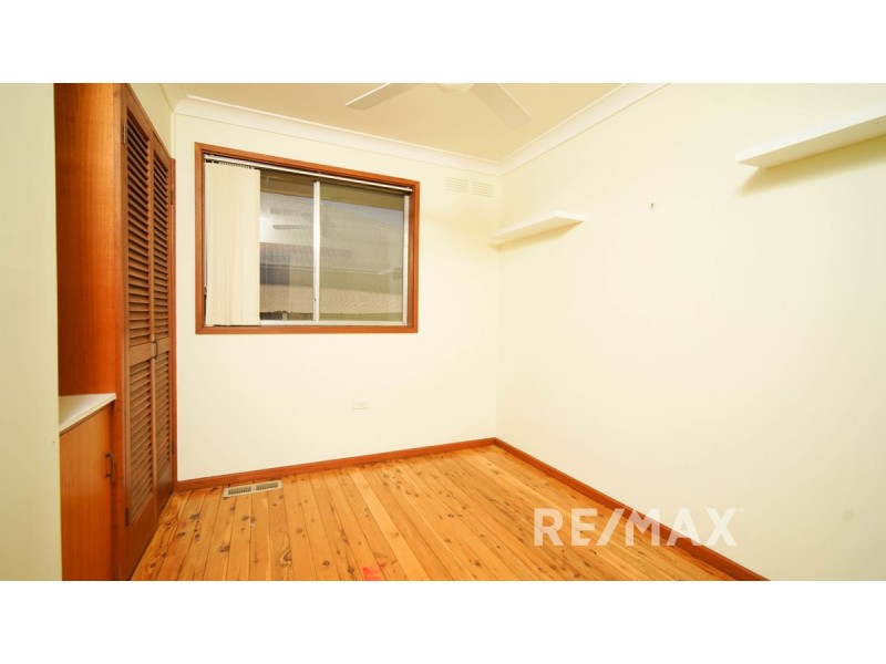 28 Sunshine Avenue, Turvey Park NSW 2650