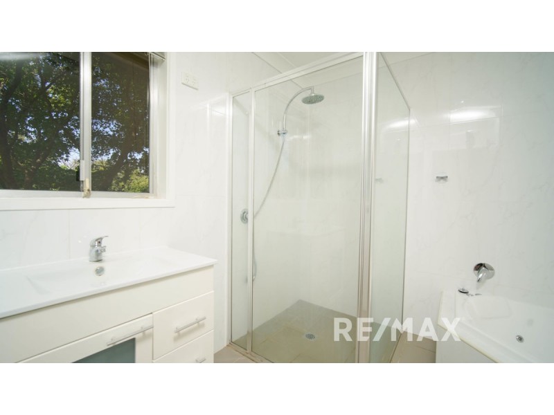 28 Sunshine Avenue, Turvey Park NSW 2650