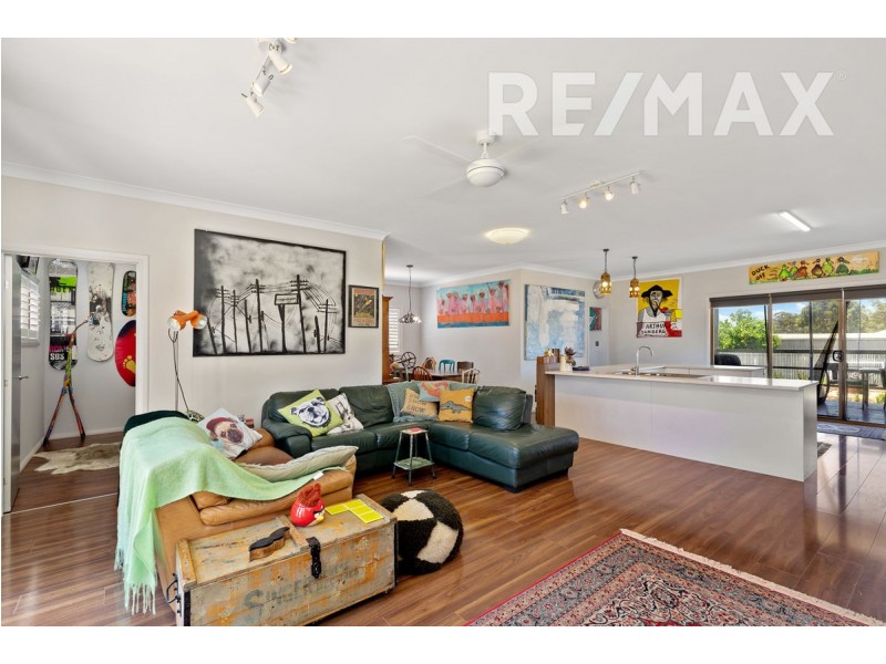 18 Bull Street, Currawarna NSW 2650