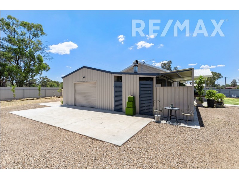 18 Bull Street, Currawarna NSW 2650