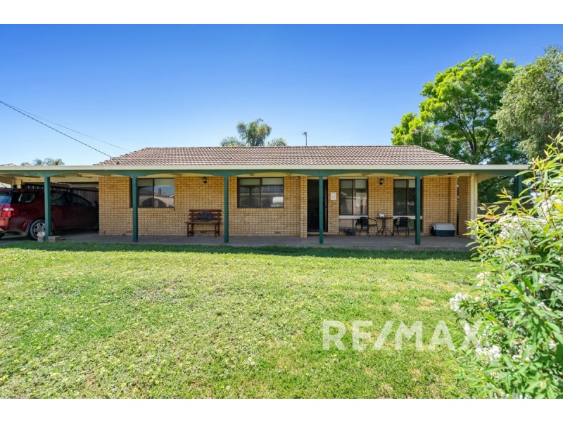 6 Gregory Crescent, Lake Albert NSW 2650