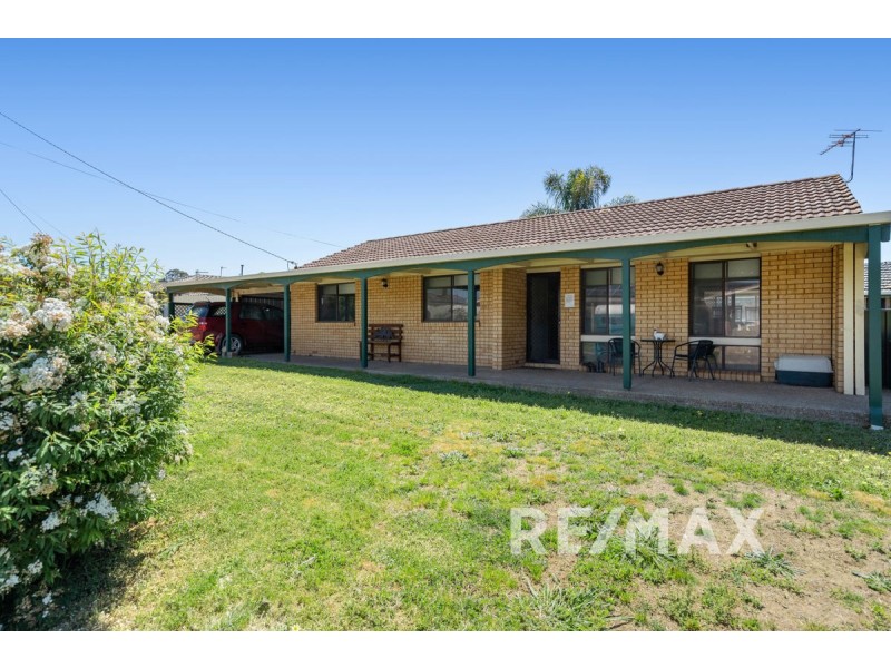 6 Gregory Crescent, Lake Albert NSW 2650