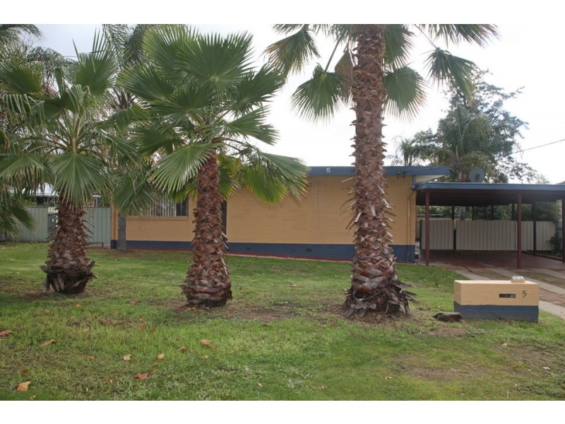 5 John Street, Kooringal NSW 2650