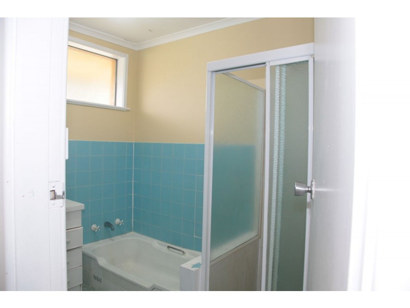 5 John Street, Kooringal NSW 2650