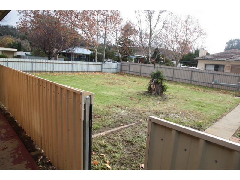 5 John Street, Kooringal NSW 2650